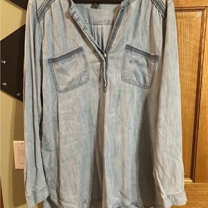 Eddie Bauer Light Blue Chambray Tunic Top